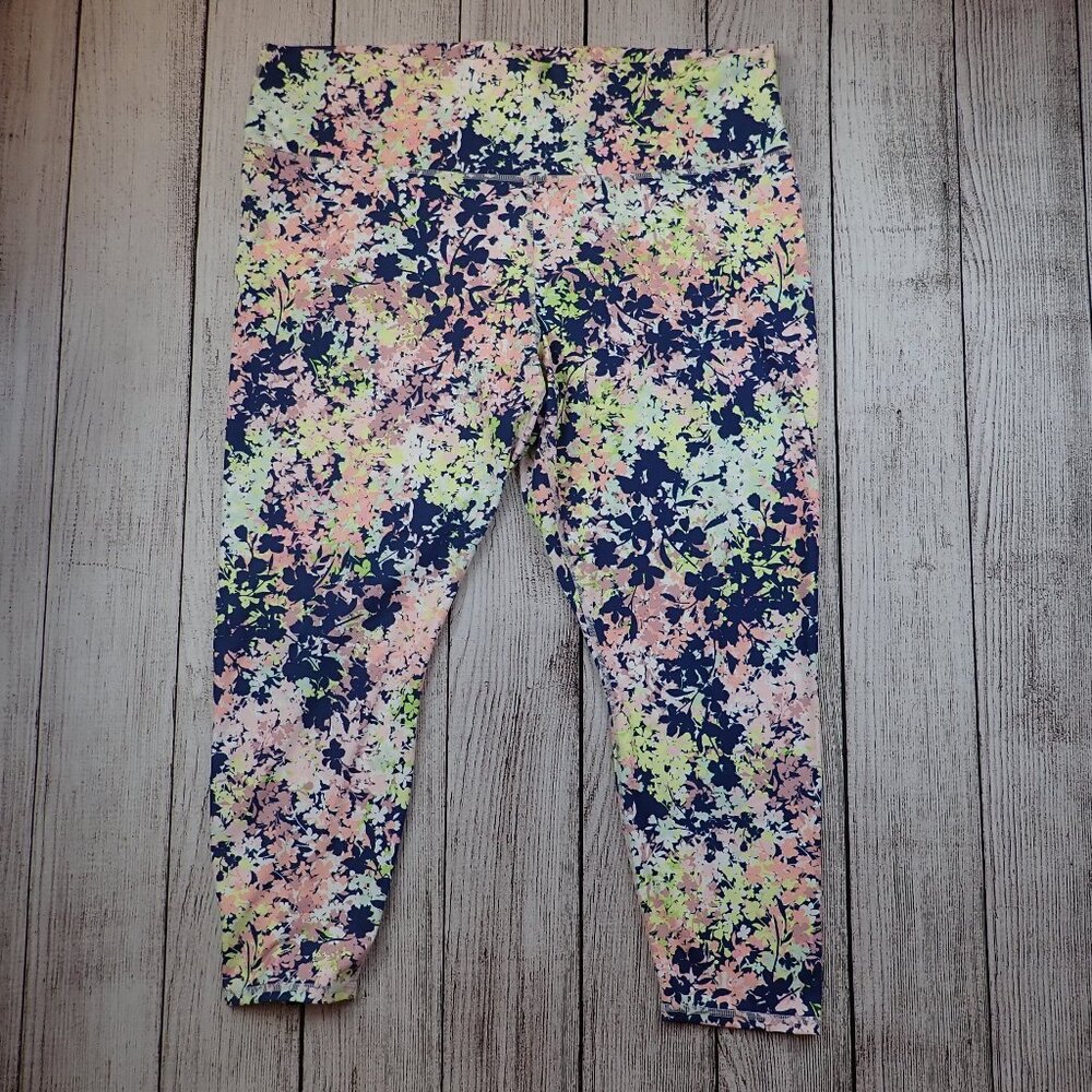 Fabletics Capri Leggings Womens 3x Yoga Pants Floral Print